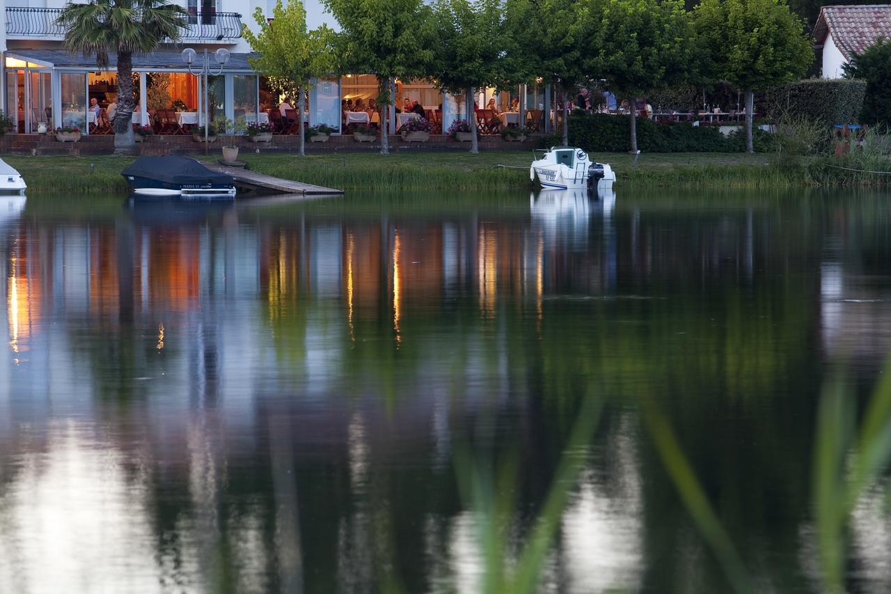 La Caravelle Logis Hotel Biscarrosse Bagian luar foto